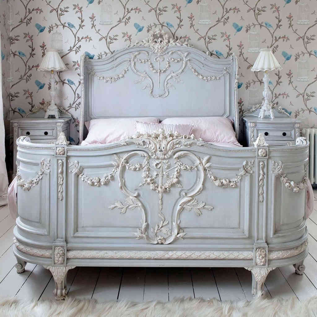 french bedroom toile wallpaper